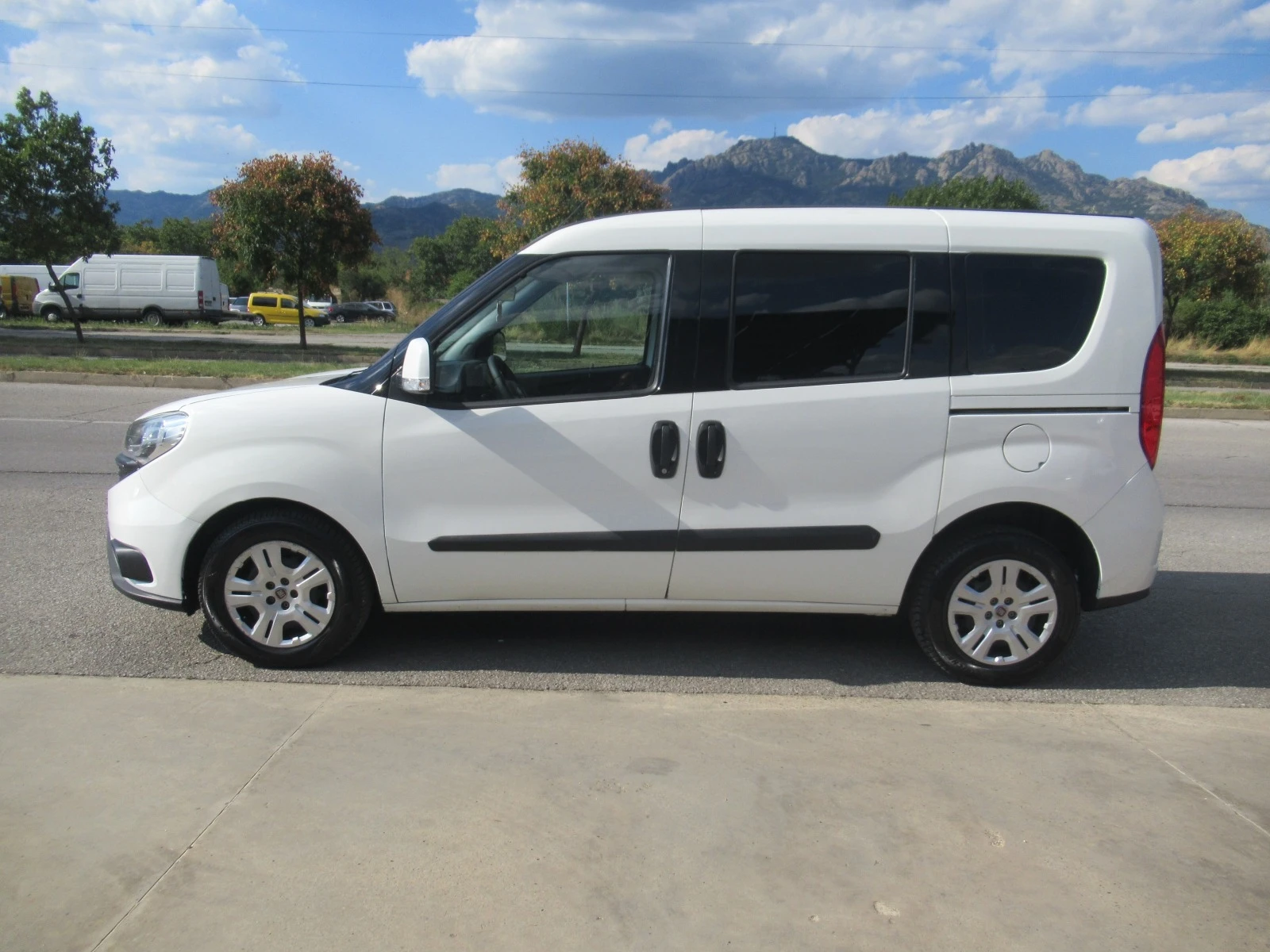 Fiat Doblo 1.6Multijet euro 6B 6ск - изображение 2