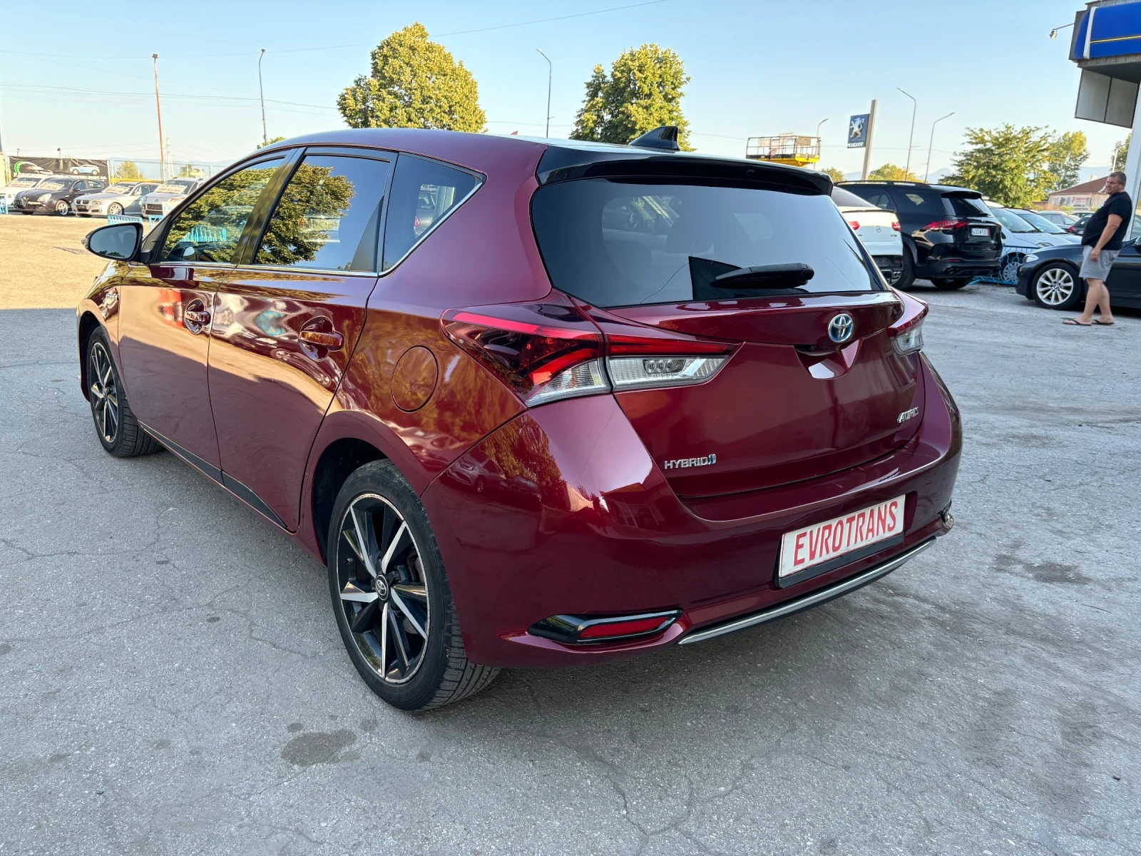 Toyota Auris 1, 8 Hibrid /Фабрична Гаранция  - изображение 4