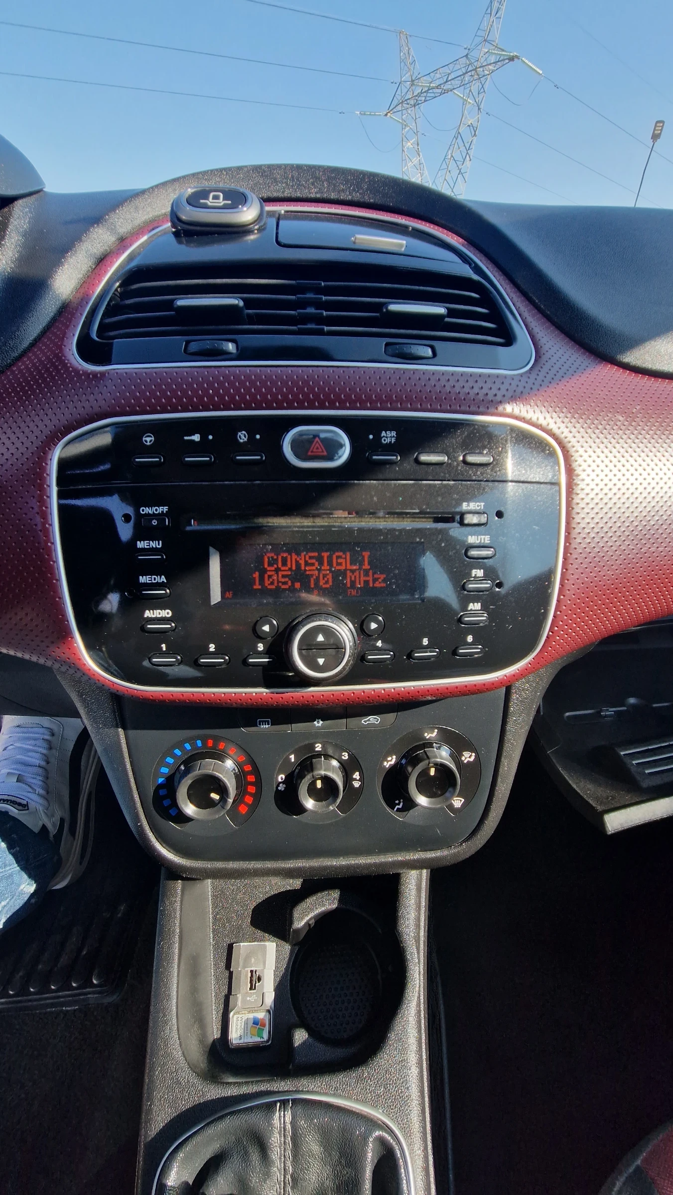 Fiat Punto 1.3DM.JET/EVO/EURO5/SERVIZNA ISTORIA/BEZ ANALOG | Mobile.bg — изображение 15
