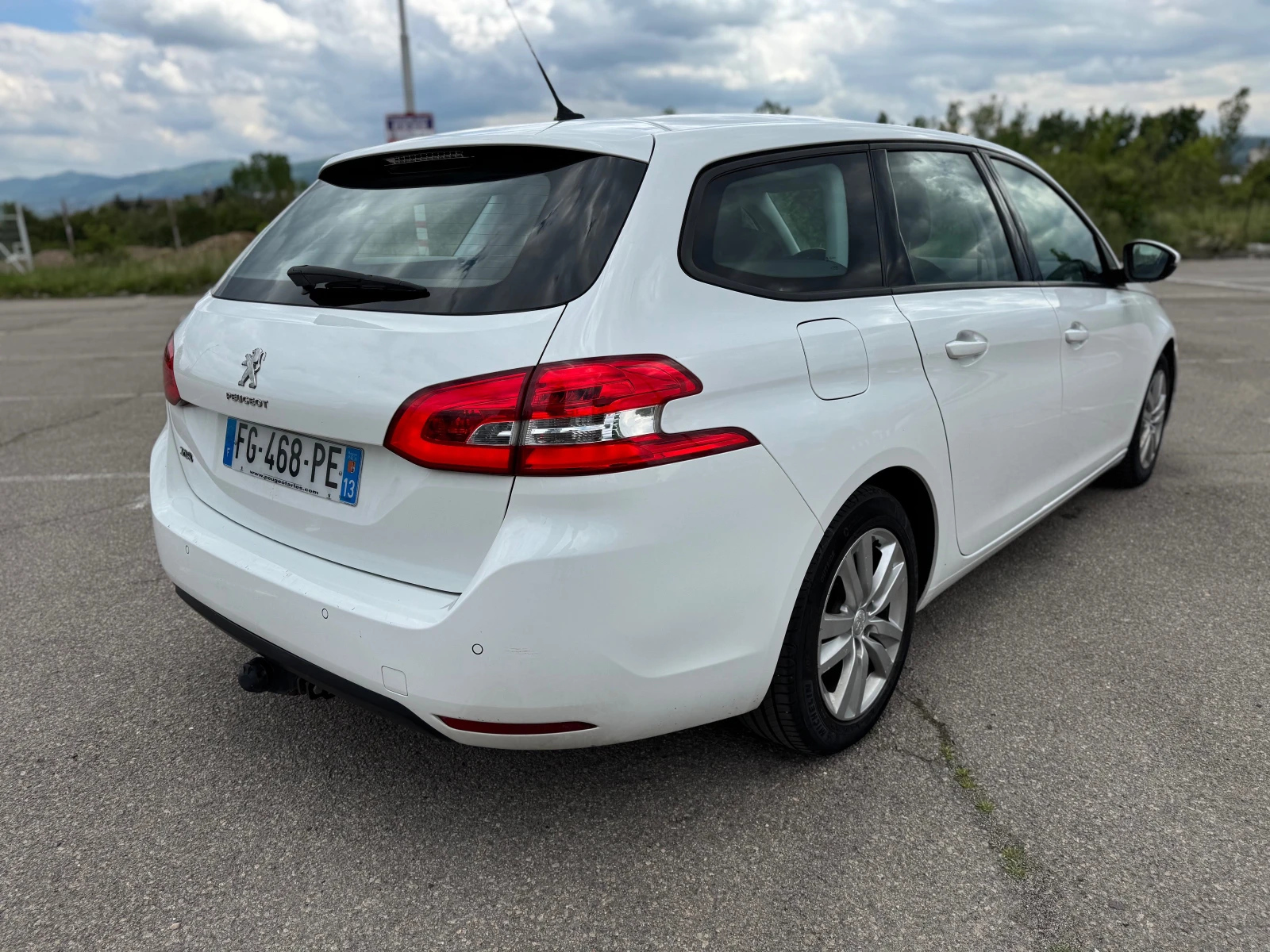 Peugeot 308 ФЕЙСЛИФТ-1.5e-HDI-2019-6ск-NAVI - изображение 4