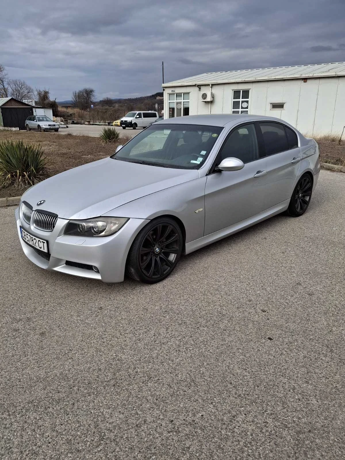 BMW 320  - изображение 5