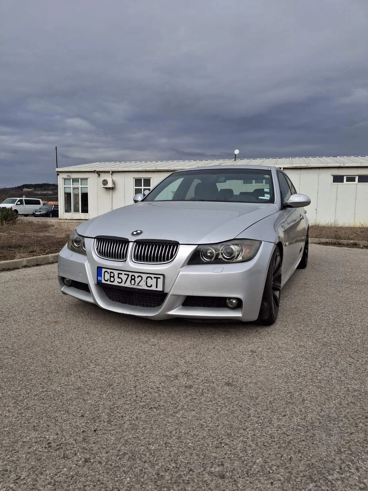 BMW 320  - изображение 3