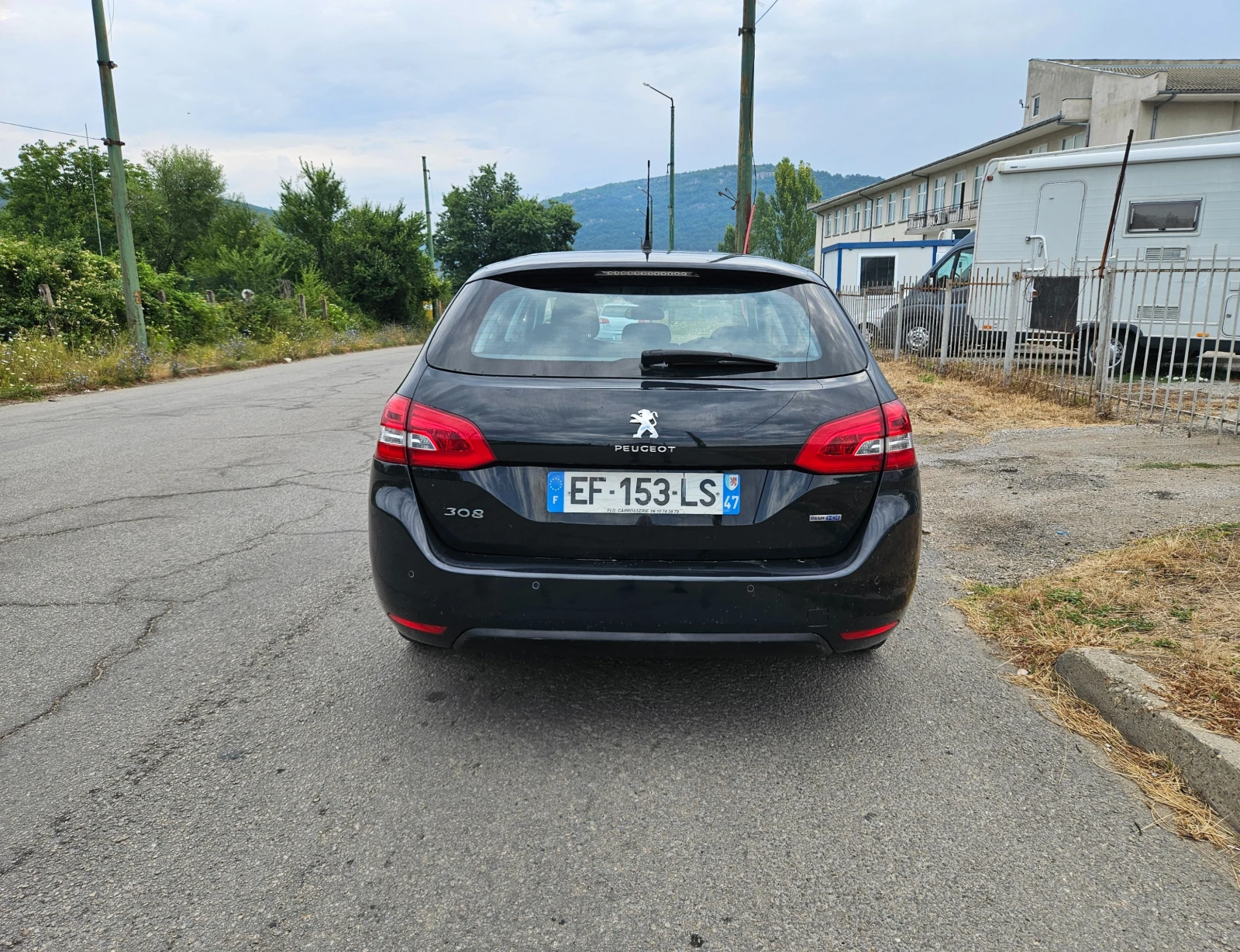 Peugeot 308 1.6 BlueHDI, 99 к.с. - изображение 6