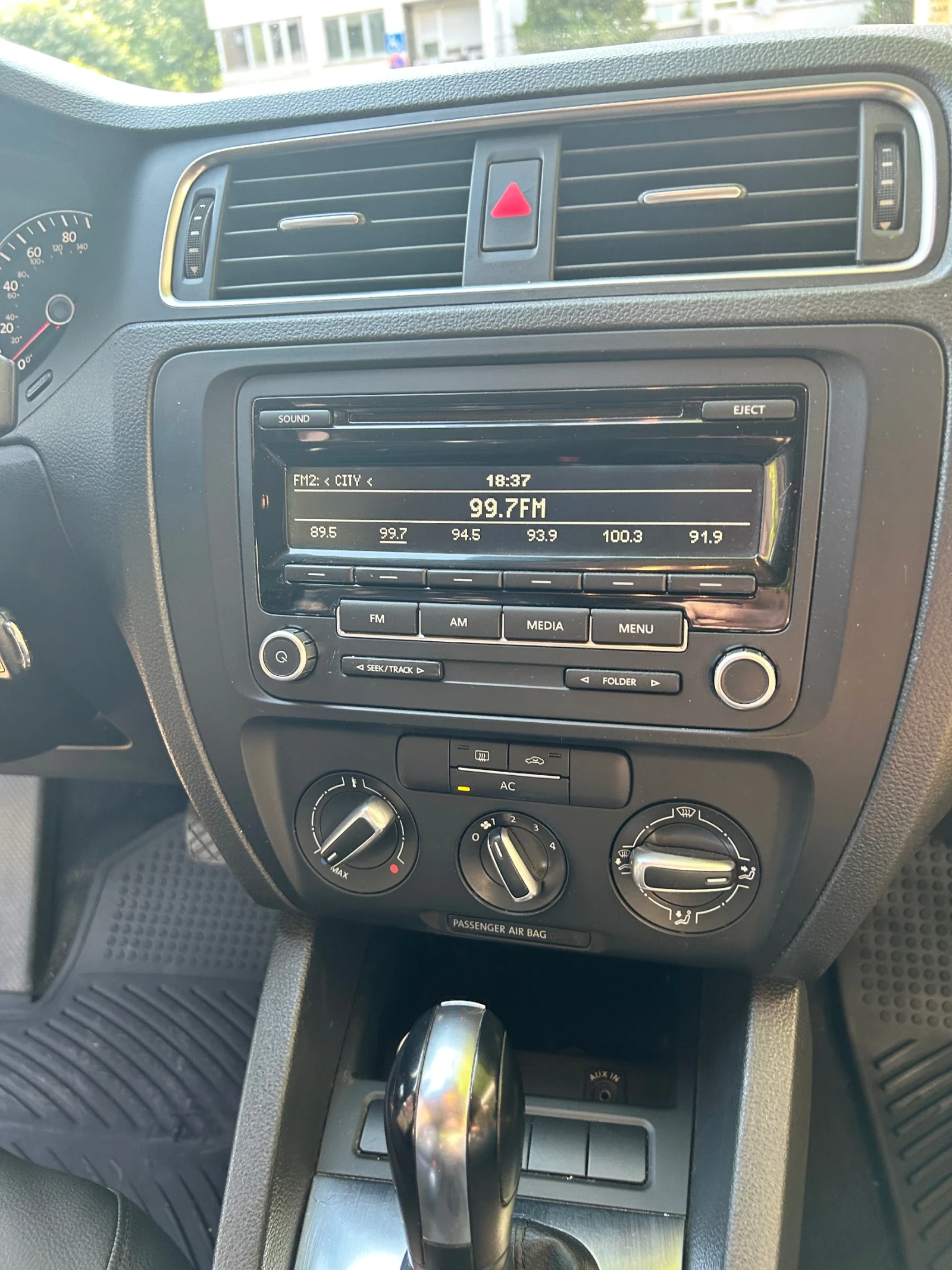 VW Jetta 2.5 SE - изображение 4