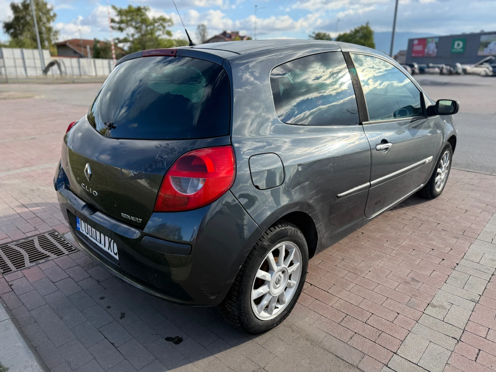 Renault Clio 1.5 - изображение 4