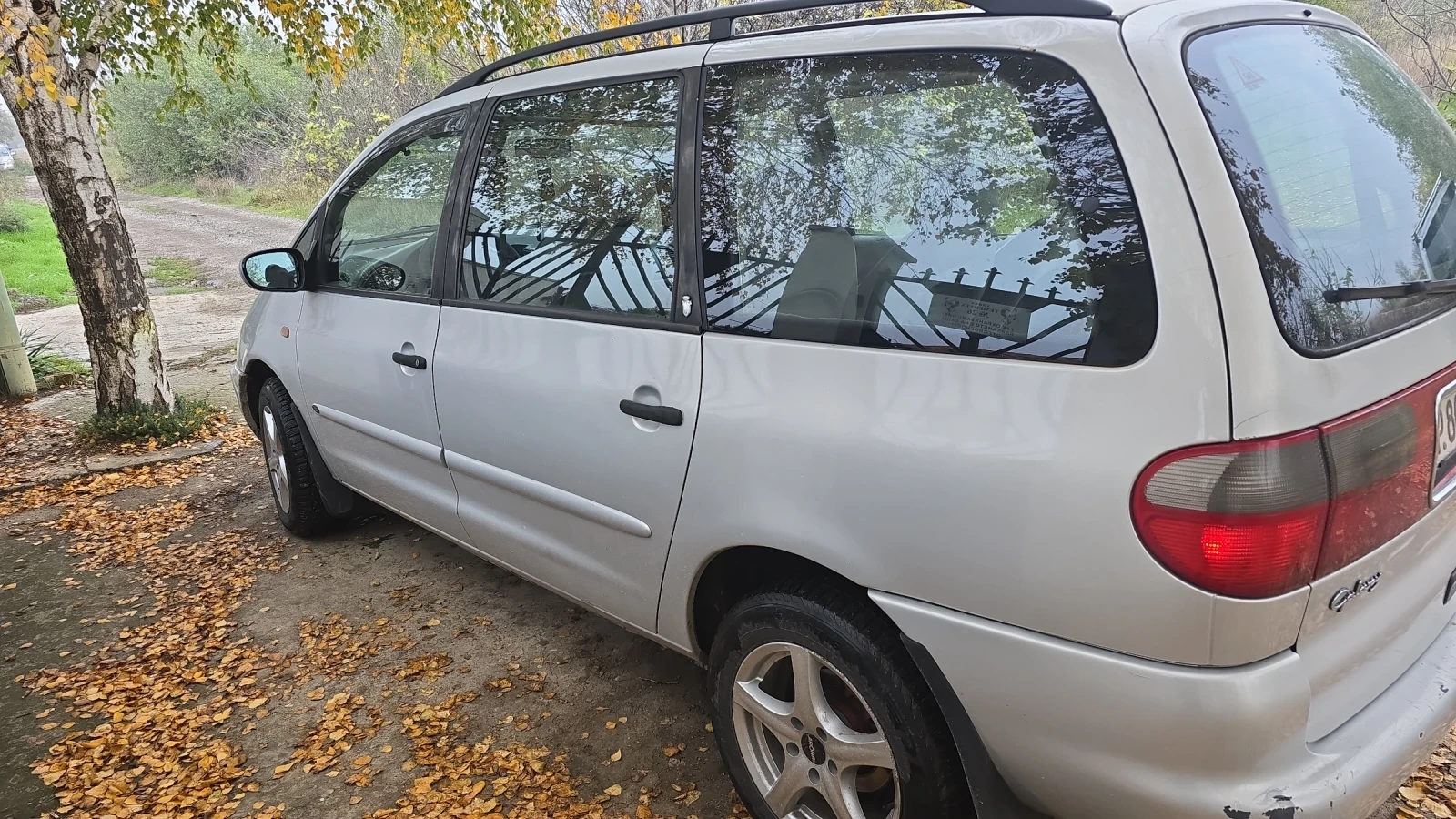 Ford Galaxy 2.0i - изображение 4