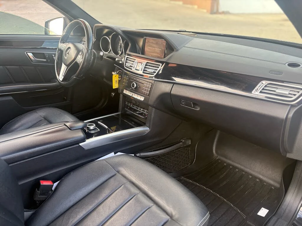 Mercedes-Benz E 400 * АВТО КРЕДИТ* ЦЕНА ДО БГ * СЕРВИЗНА ИСТОРИЯ *  - изображение 5