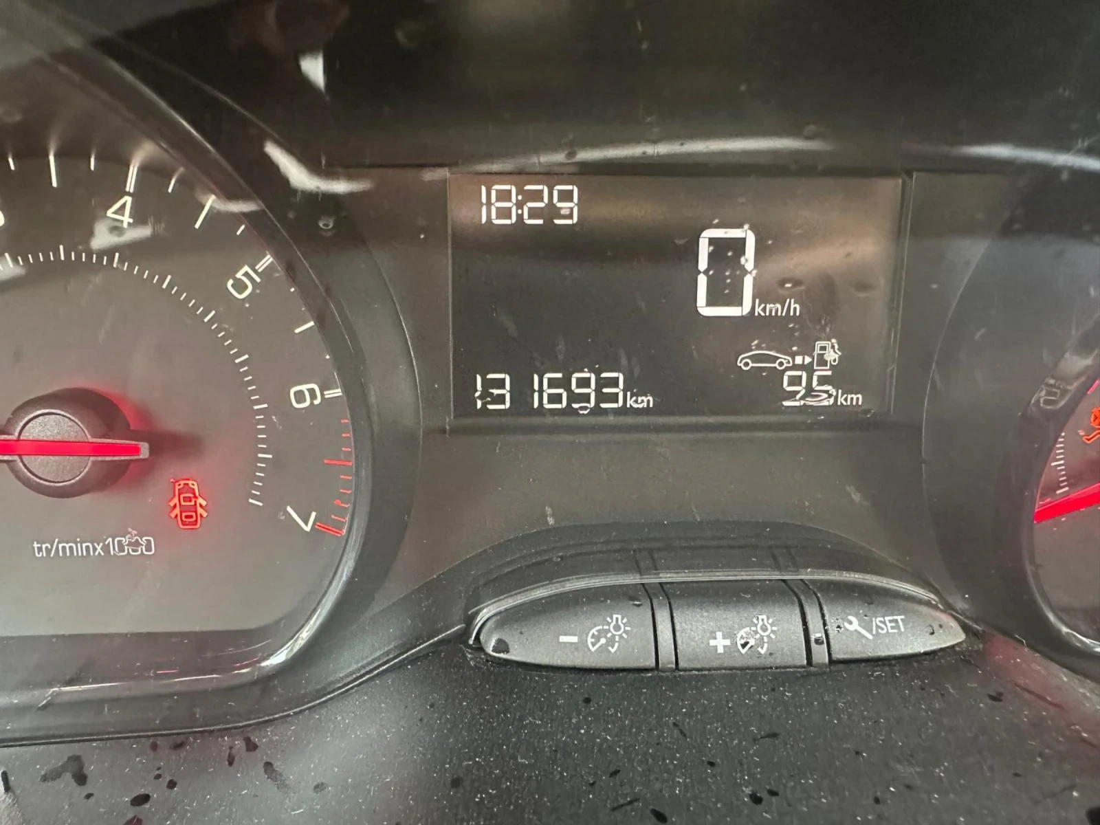 Peugeot 208     | Mobile.bg   15