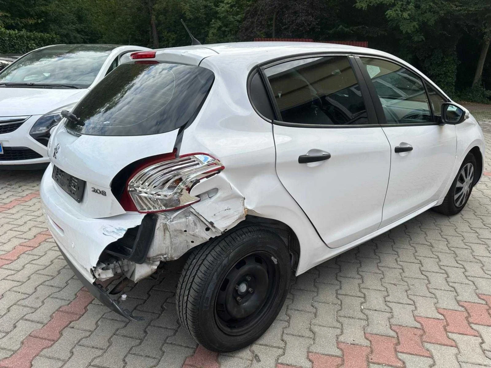 Peugeot 208 Нов внос от Италия - изображение 8