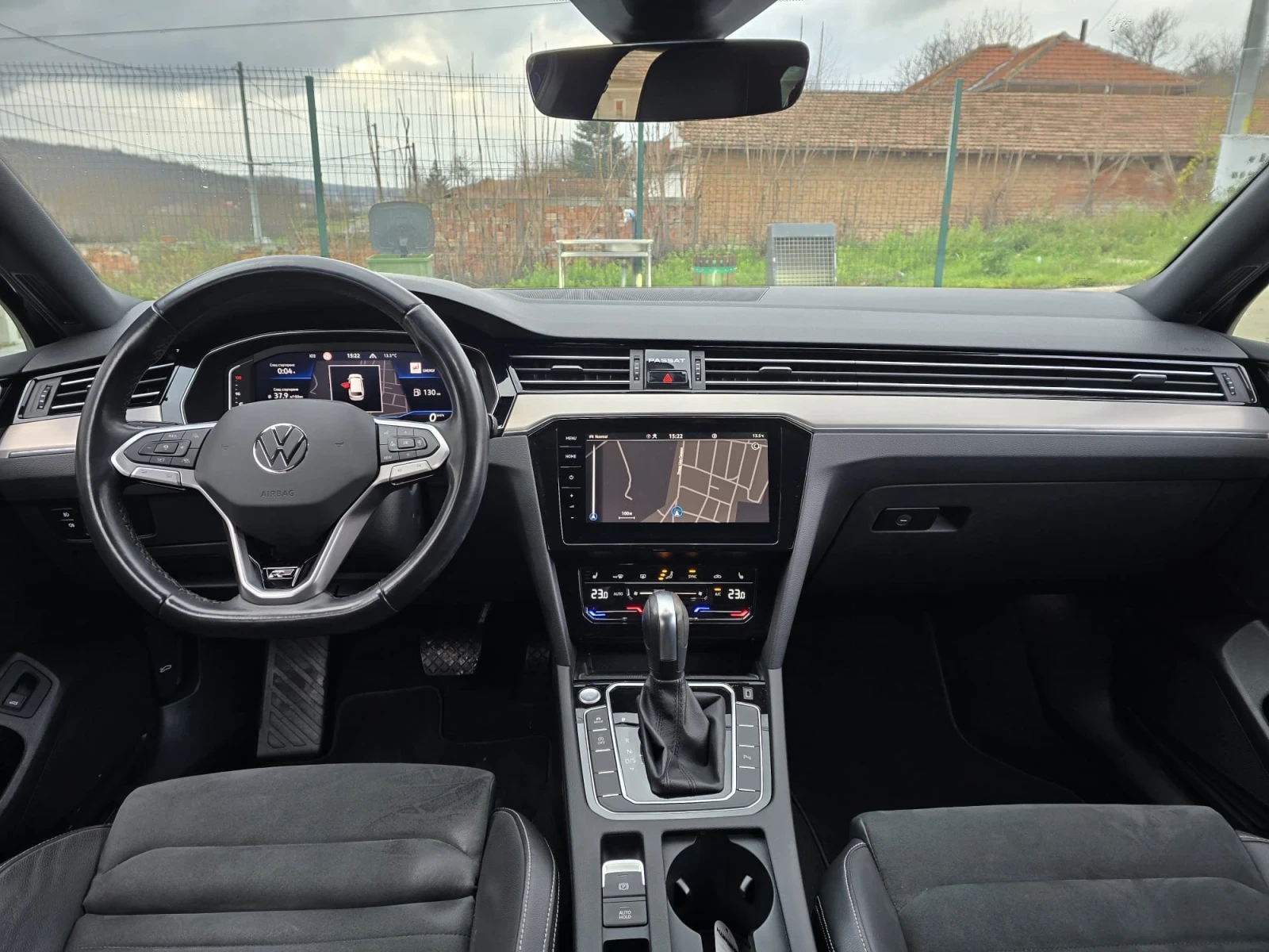 VW Passat 2.0TDI - 200.. - 4MOTION - R-Line | Mobile.bg   15