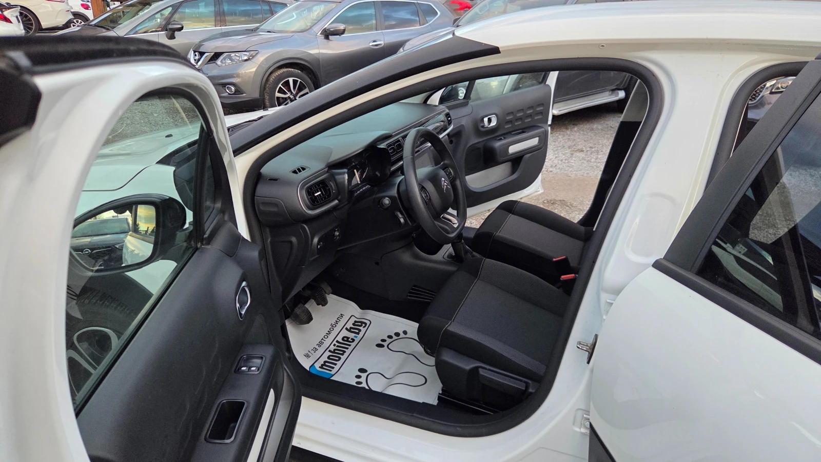 Citroen C3 1.2i SHINE+ 60000km - изображение 9