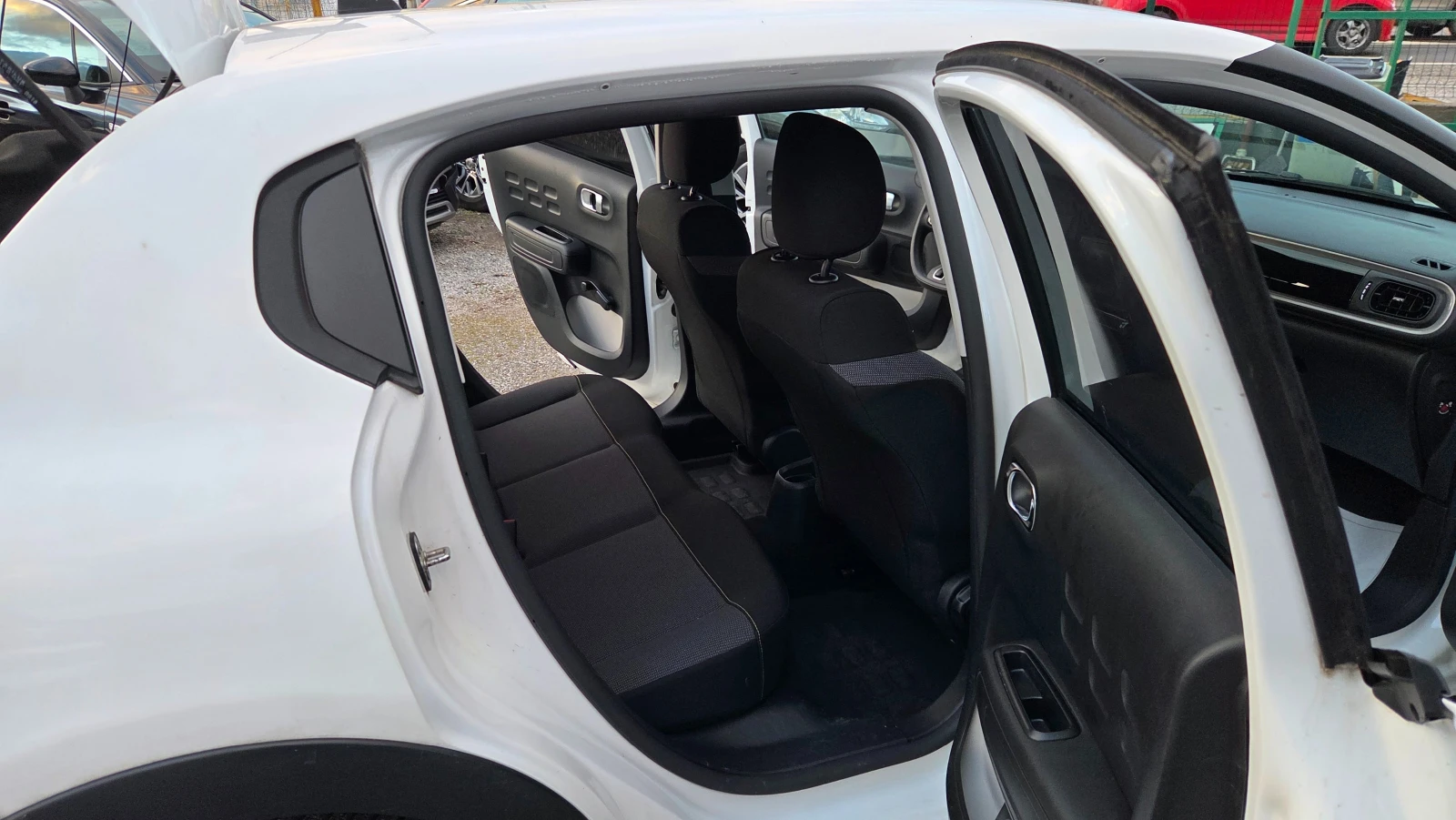 Citroen C3 1.2i SHINE+ 60000km | Mobile.bg � ����������� 13