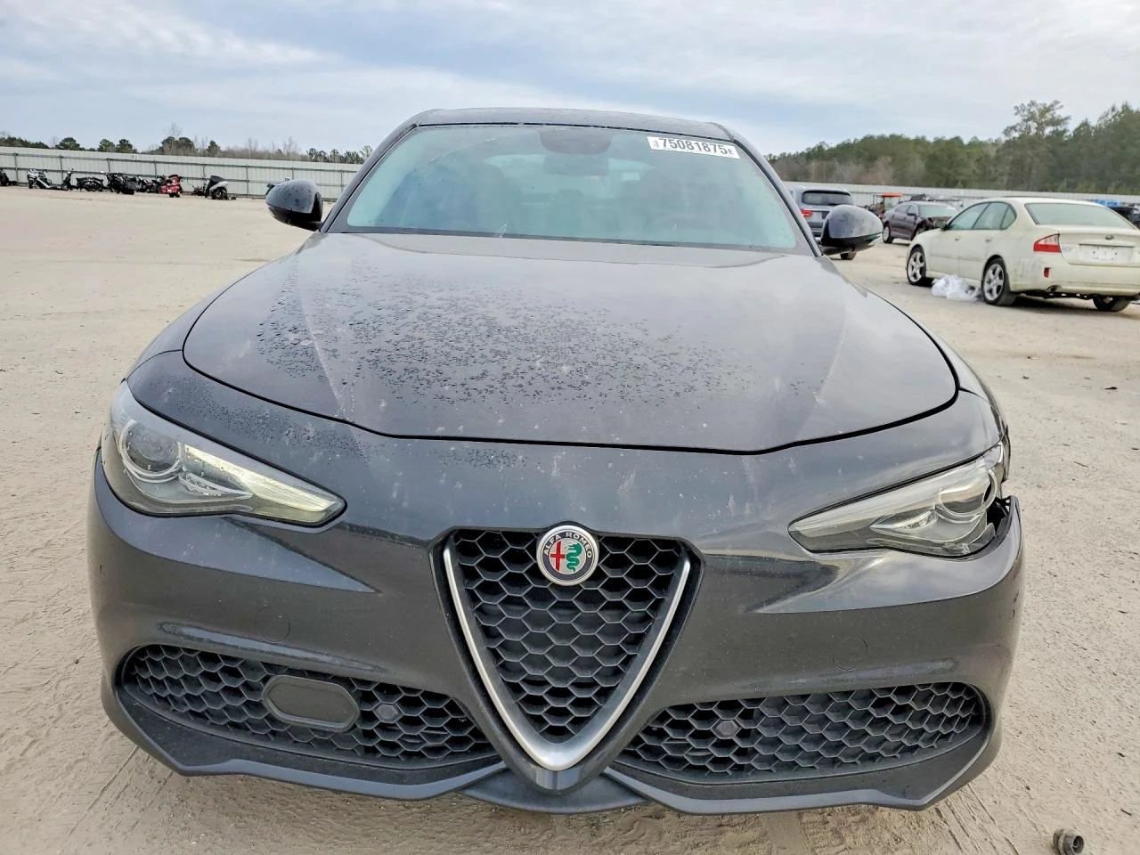 Alfa Romeo Giulia * TI* Q4* КОЖА* ПОДГРЕВ* ШИБИДАХ* LED* , снимка 5 - Автомобили и джипове - 53847211