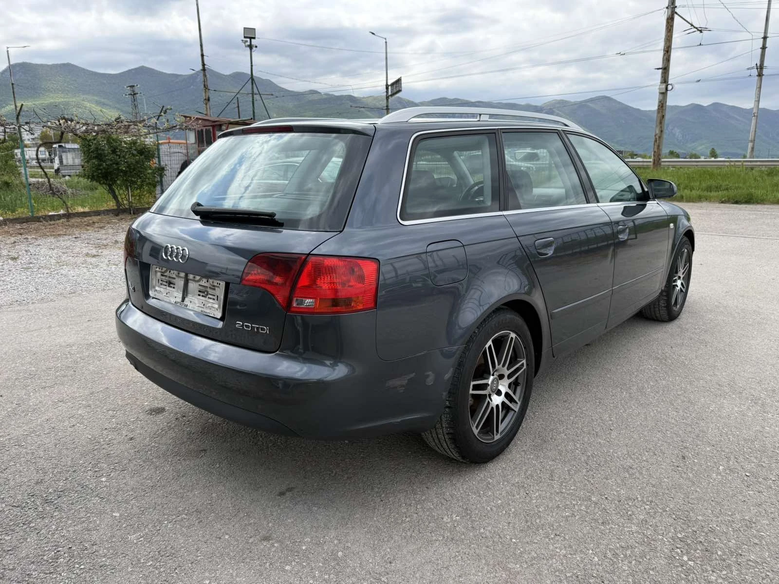 Audi A4 2.0TDI Italia 140kc, снимка 7 - Автомобили и джипове - 54368212
