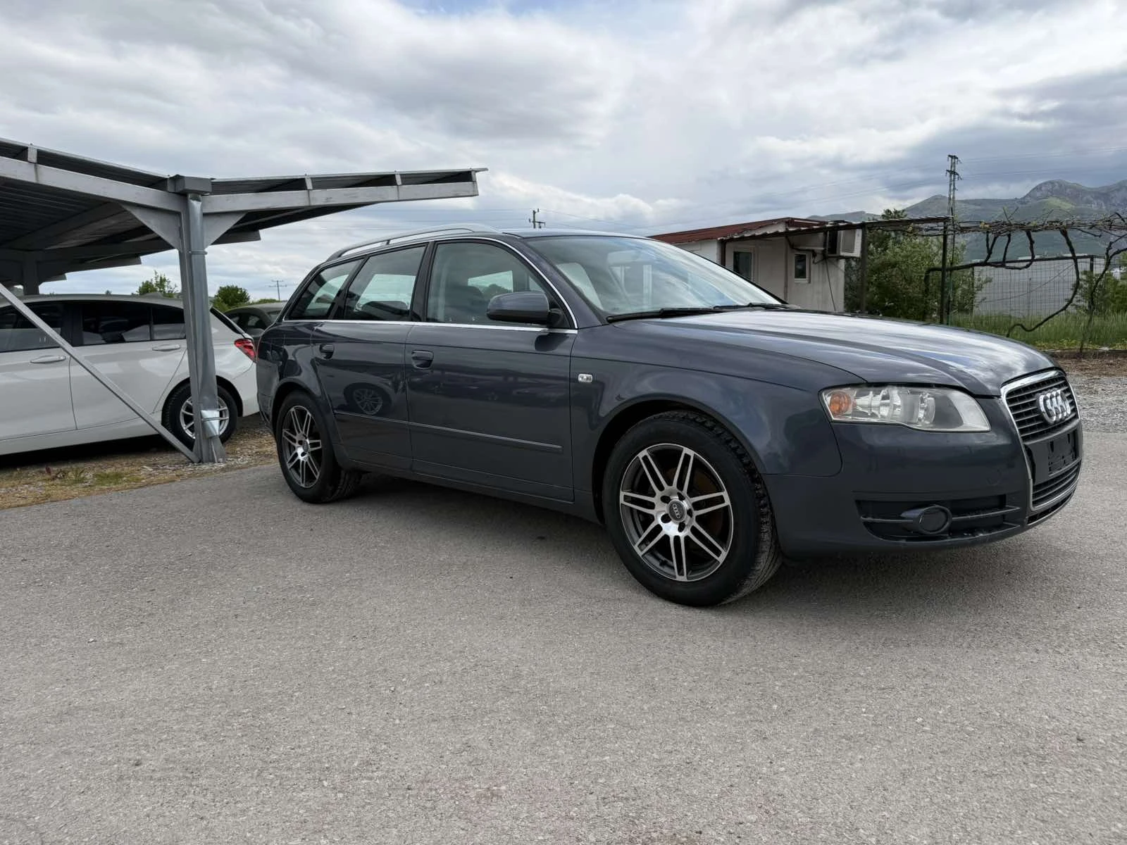 Audi A4 2.0TDI Italia 140kc, снимка 5 - Автомобили и джипове - 54368212