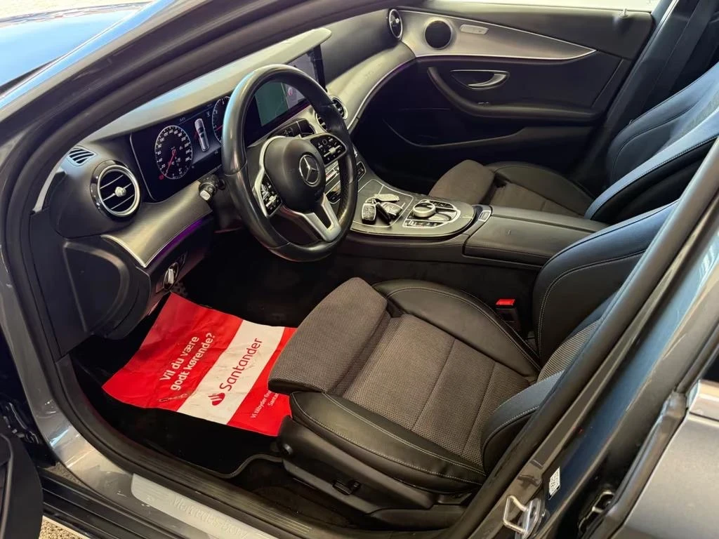 Mercedes-Benz E 220 D T 9G-tr Avantgarde Widescreen LED, снимка 15 - Автомобили и джипове - 54427540