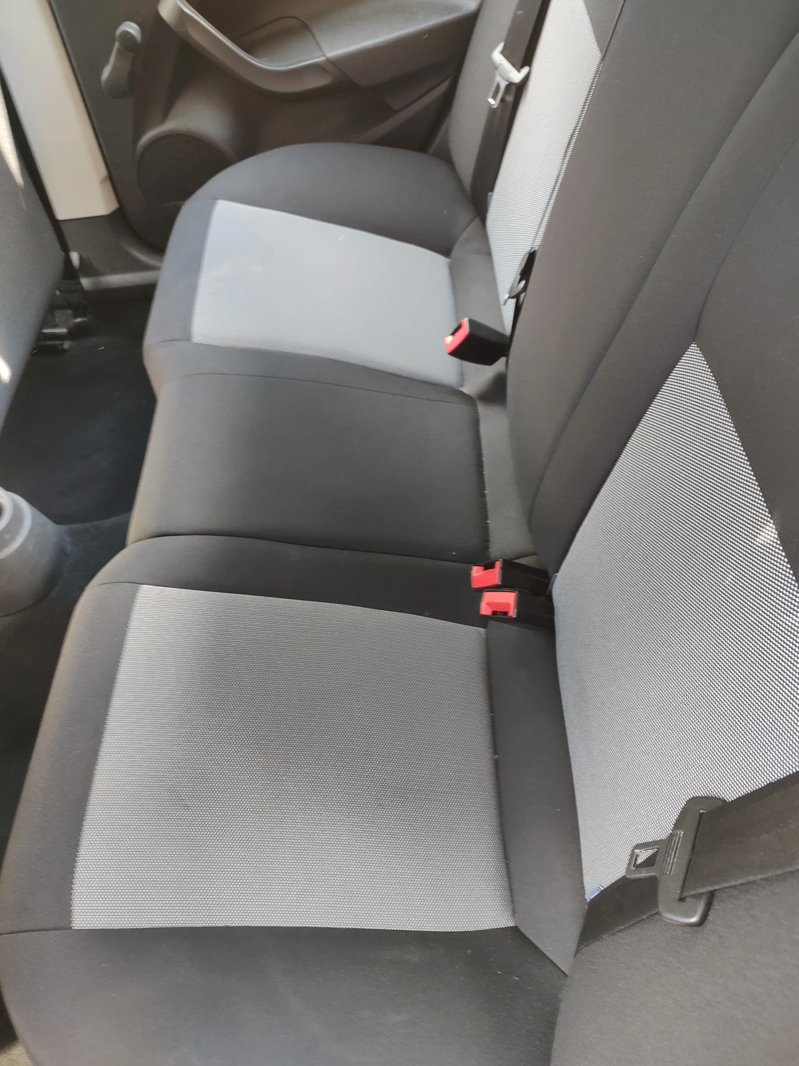 Seat Ibiza, снимка 10 - Автомобили и джипове - 54937183