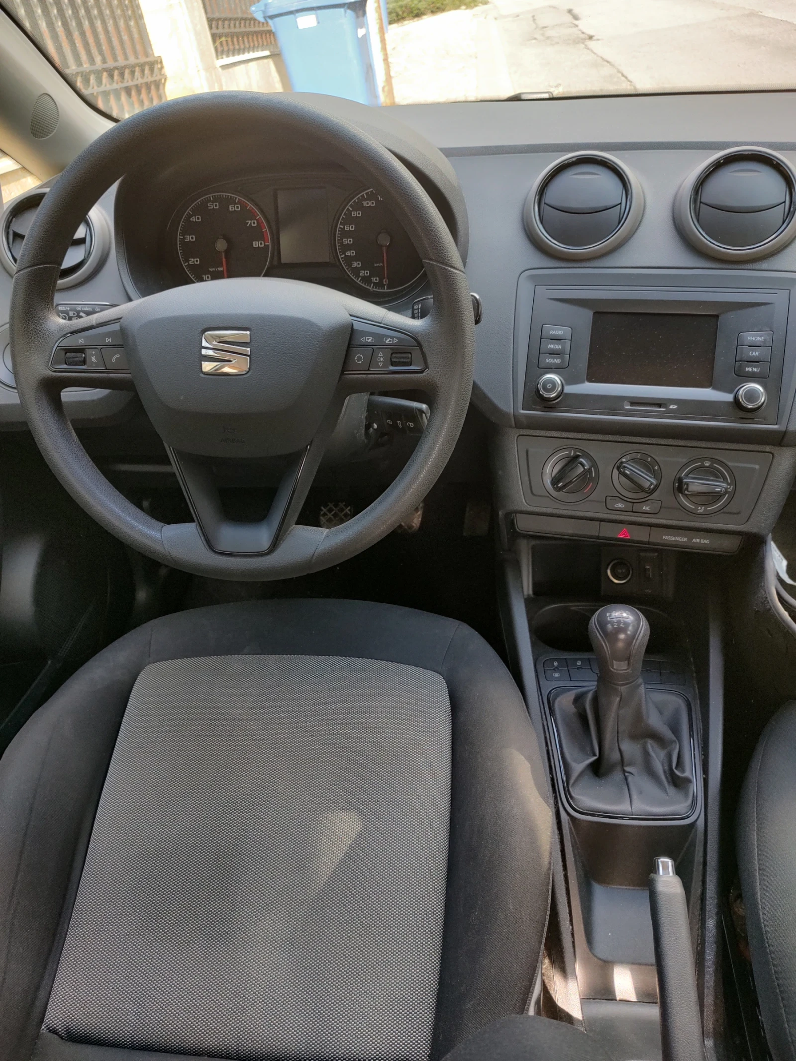 Seat Ibiza, снимка 11 - Автомобили и джипове - 54937183