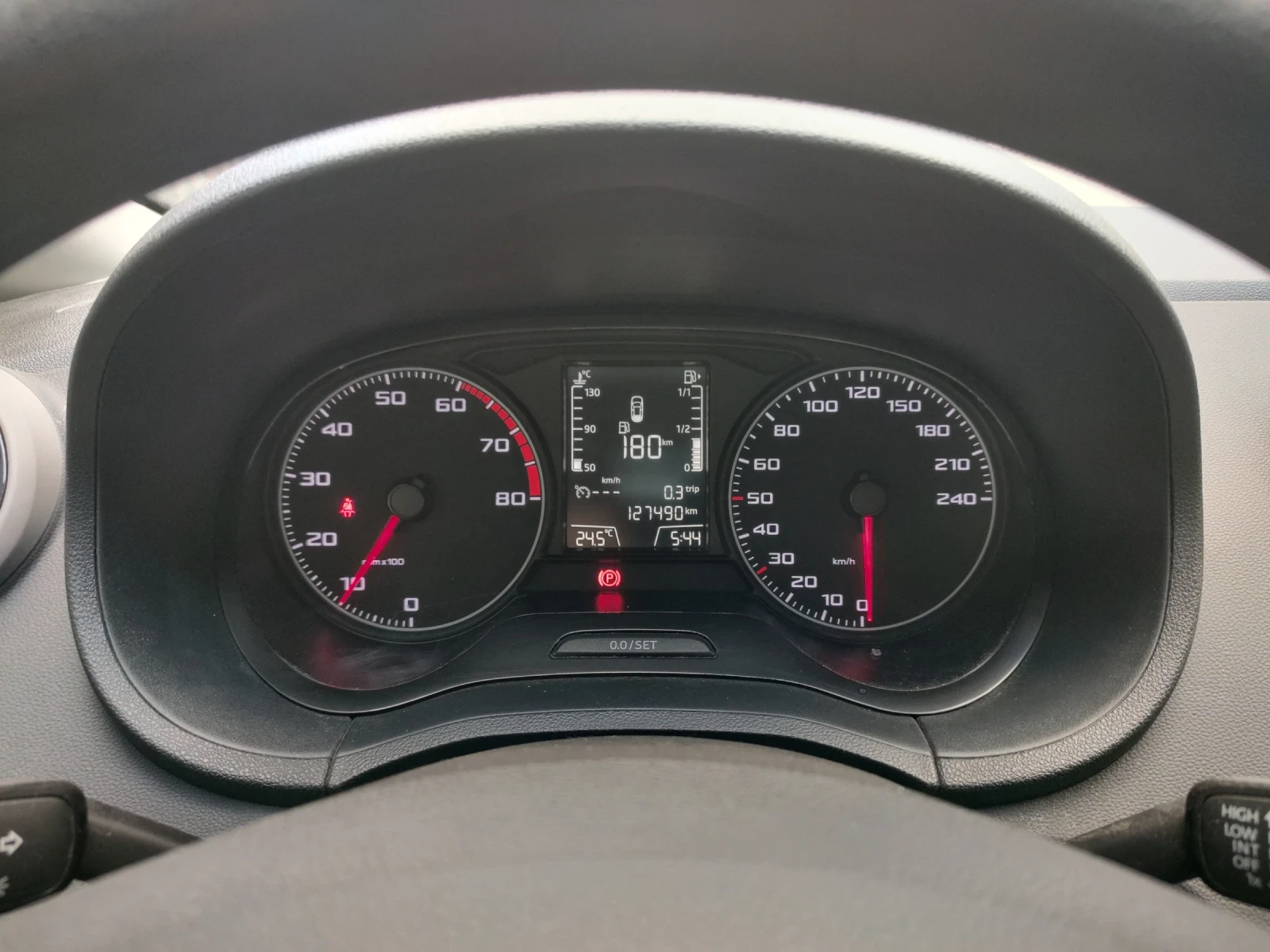 Seat Ibiza, снимка 7 - Автомобили и джипове - 54937183