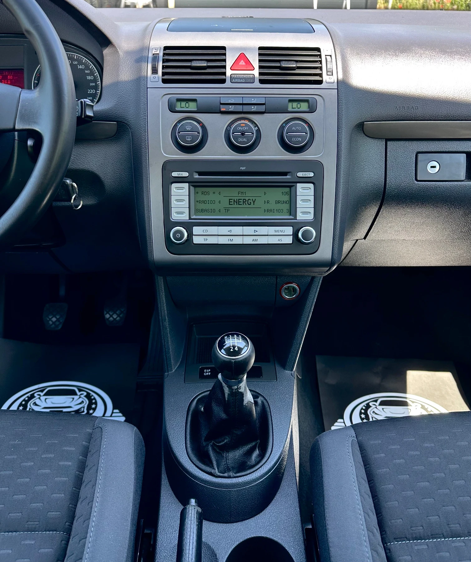 VW Touran 1.6 102ks ������ / ��� | Mobile.bg � ����������� 12
