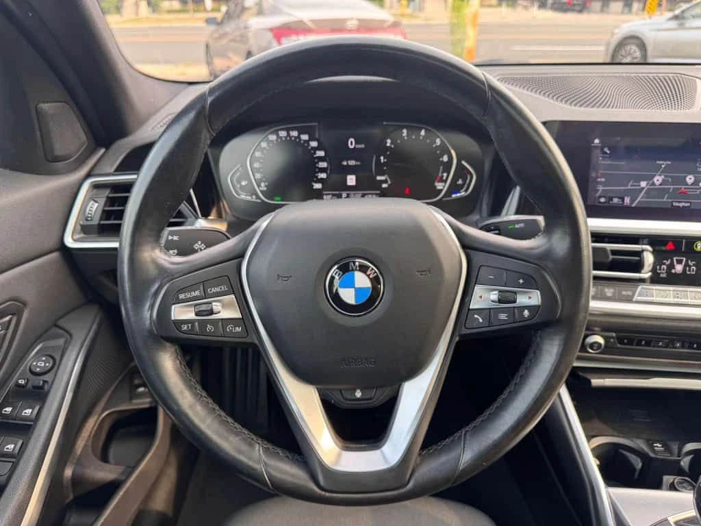 BMW 330  xDrive * АВТОКРЕДИТ * ОТ ПРЕДСТАВИТЕЛСТВО, снимка 10 - Автомобили и джипове - 54723774