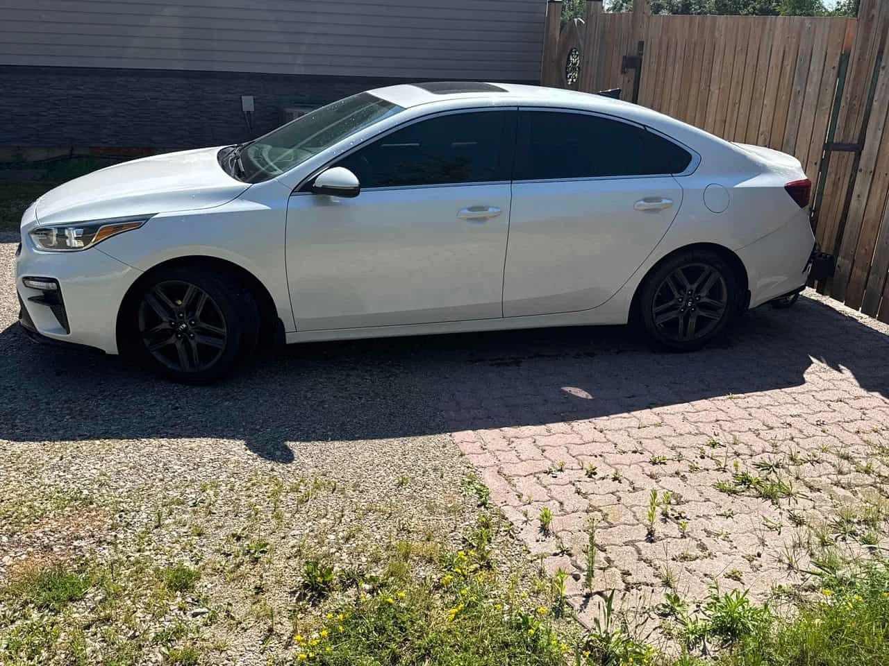 Kia Forte * IVT * CARFAX * ���� * KEYLESS * �������� | Mobile.bg � ����������� 2