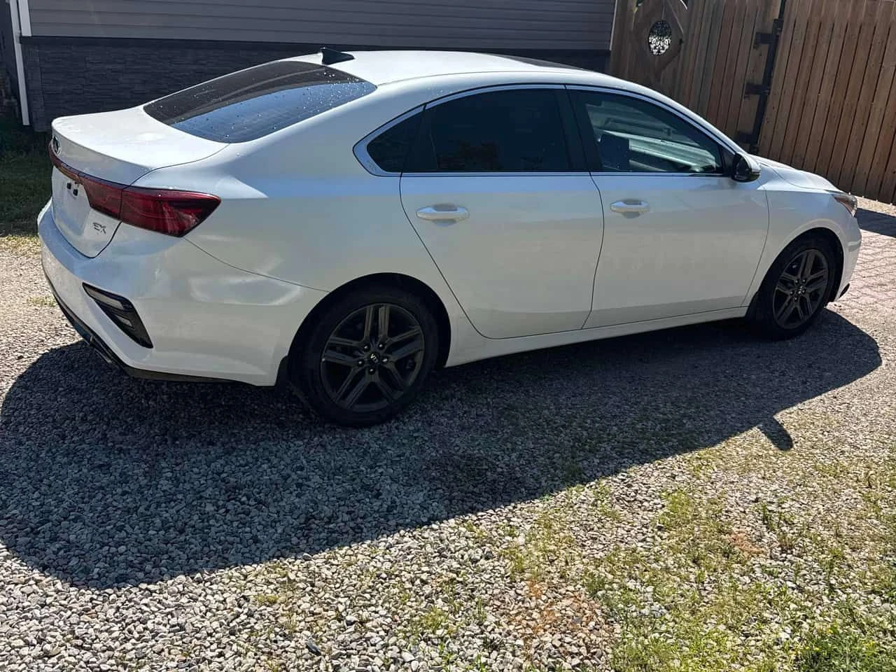 Kia Forte * IVT * CARFAX * ���� * KEYLESS * �������� | Mobile.bg � ����������� 3