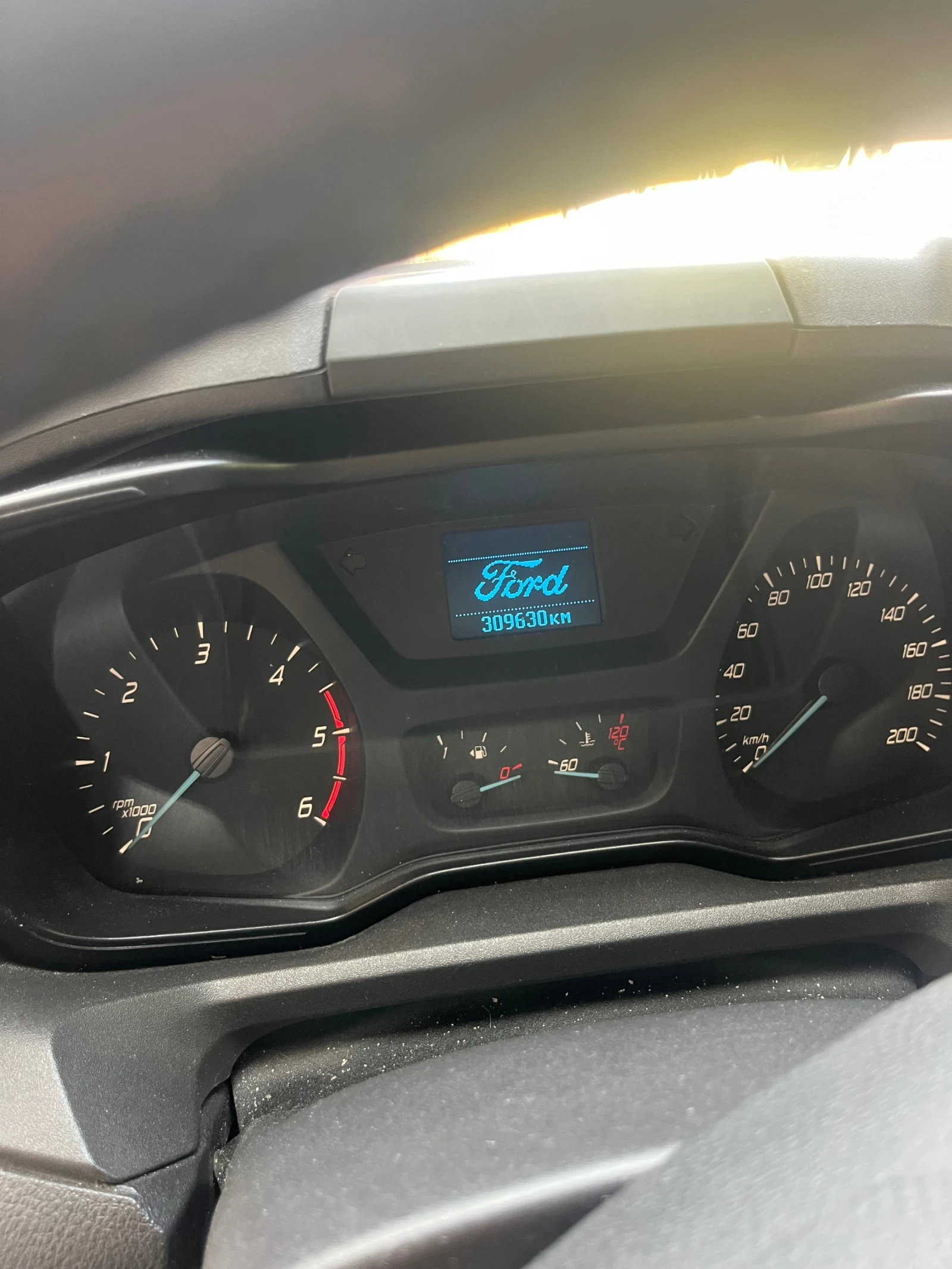 Ford Transit Custom, снимка 13 - Автомобили и джипове - 55407299
