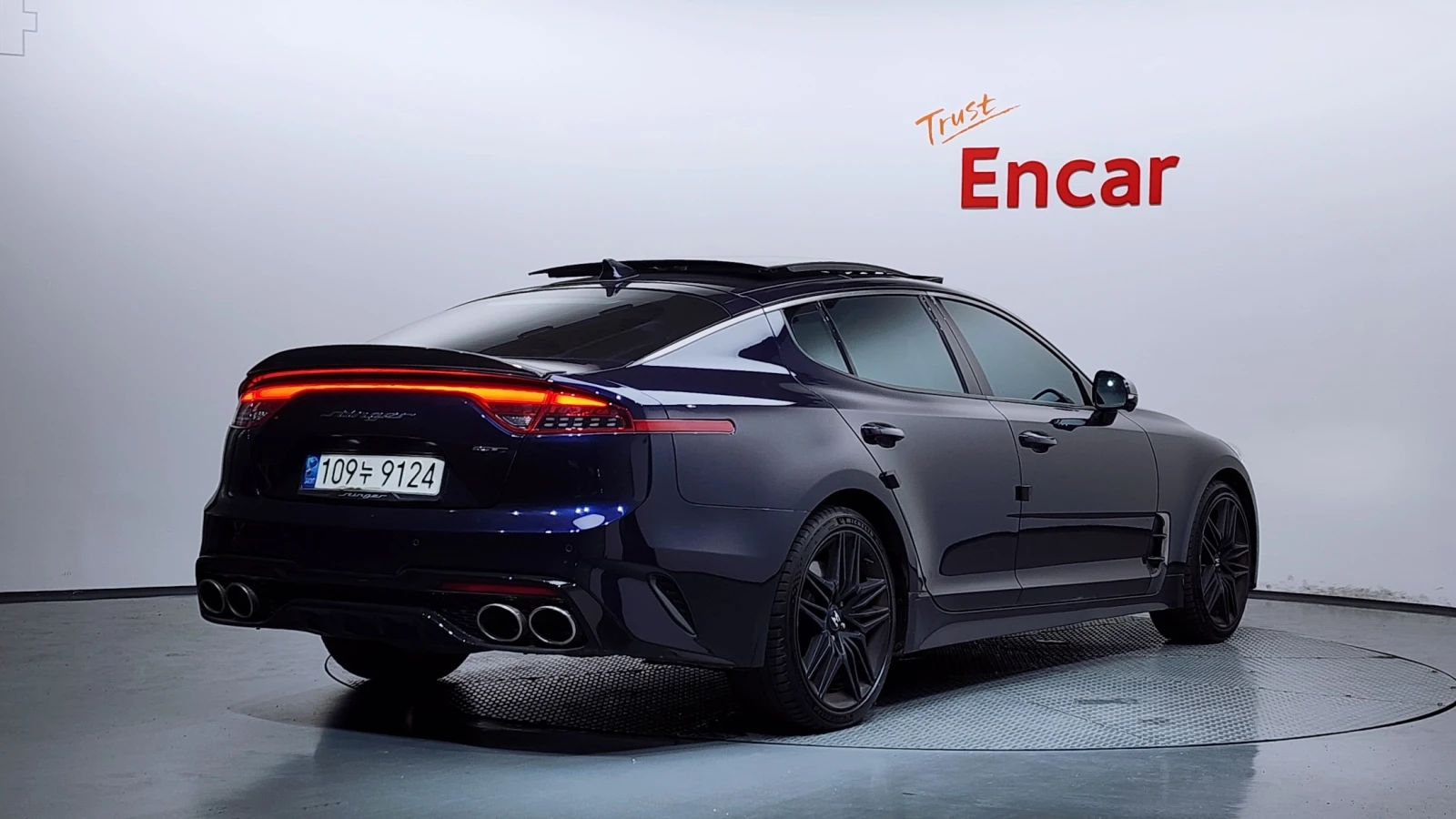 Kia Stinger MASTER GT 3.3 Turbo* ПОДГРЕВ/ОБДУХ* hellascars.bg , снимка 2 - Автомобили и джипове - 55562928