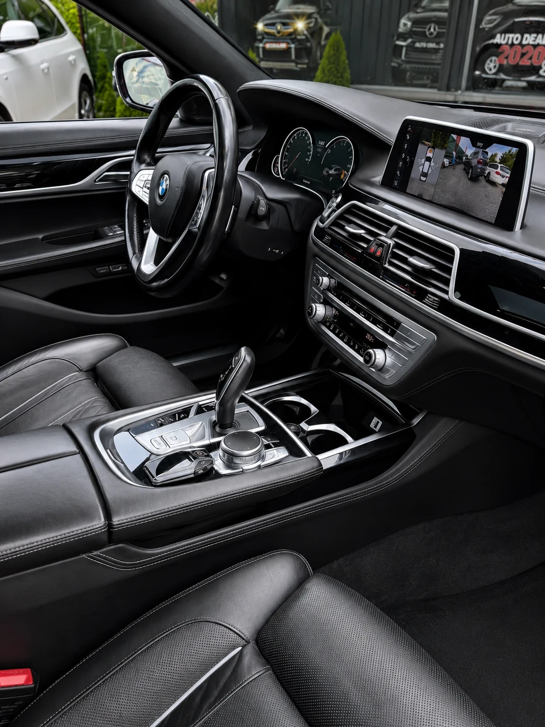 BMW 750 450HP| M-SPORT| X-DRIVE| CARBON| FULL| ЛИЗИНГ, снимка 10 - Автомобили и джипове - 55600403