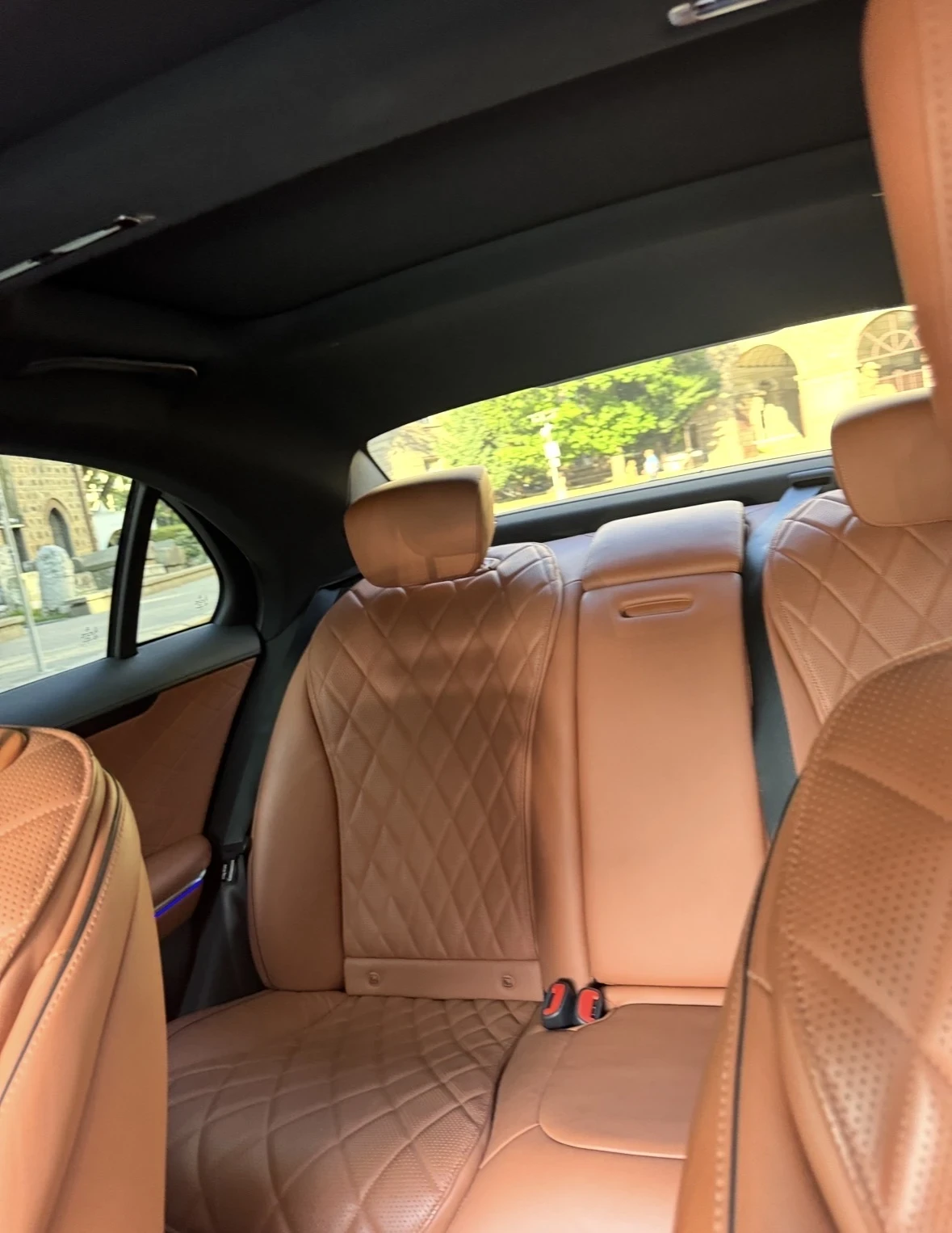 Mercedes-Benz S 400 L* AMG* Panorama* Night packet* 360, снимка 12 - Автомобили и джипове - 55629145