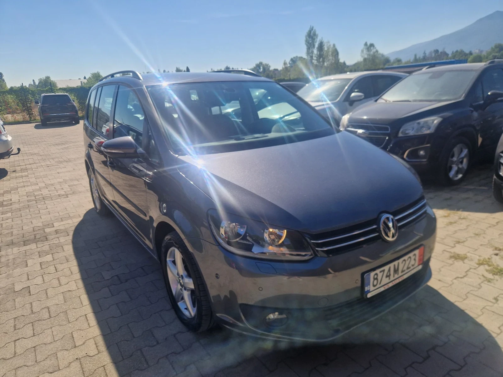 VW Touran 1.4i , 7 местен, снимка 2 - Автомобили и джипове - 55735090