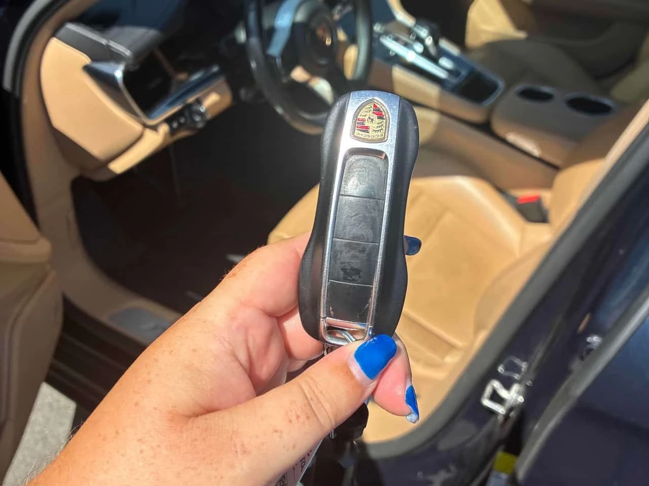 Porsche Panamera 4S / BOSE / CARFAX / АВТОКРЕДИТ, снимка 14 - Автомобили и джипове - 55767534