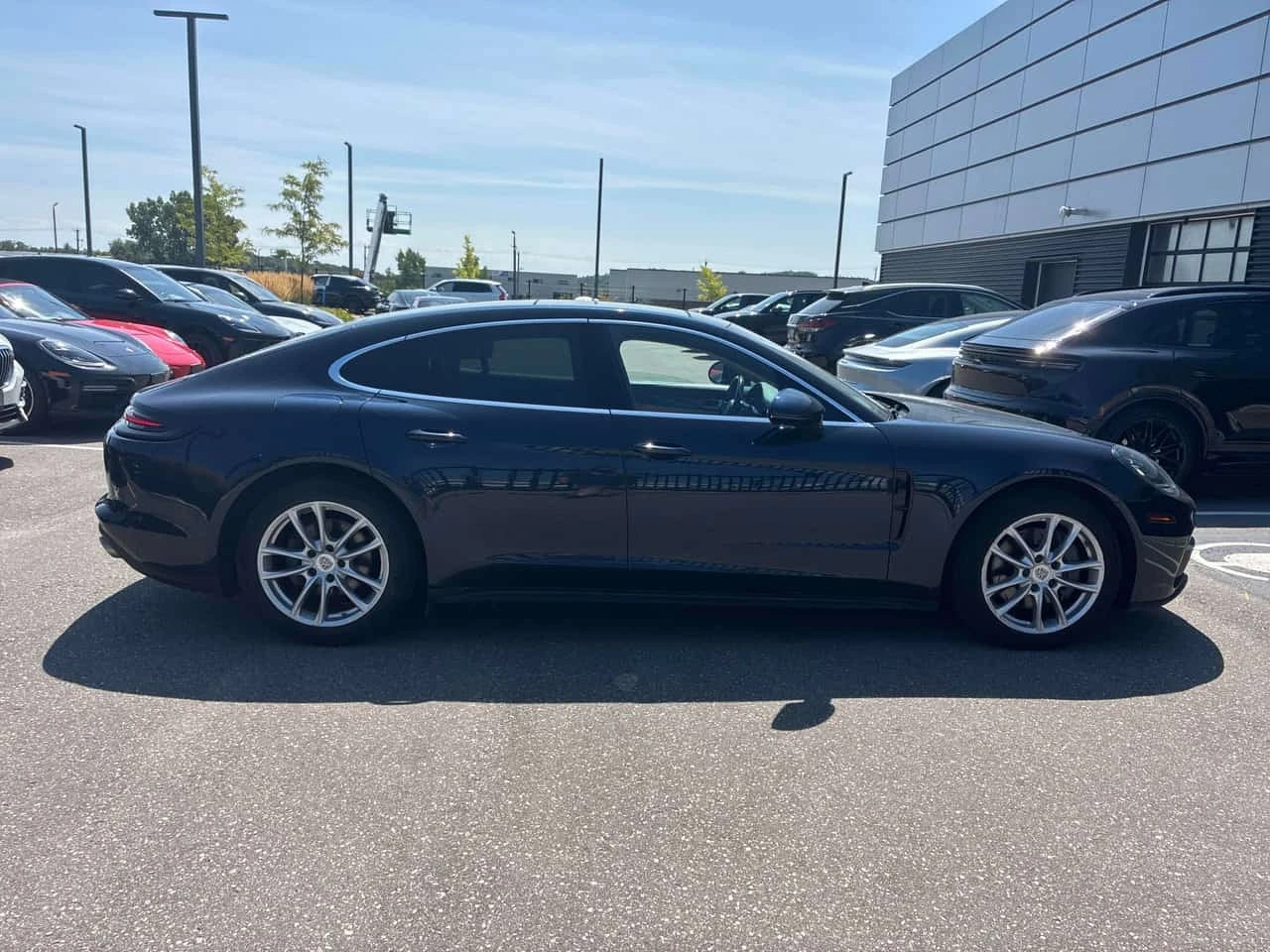 Porsche Panamera 4S / BOSE / CARFAX / АВТОКРЕДИТ, снимка 3 - Автомобили и джипове - 55767534