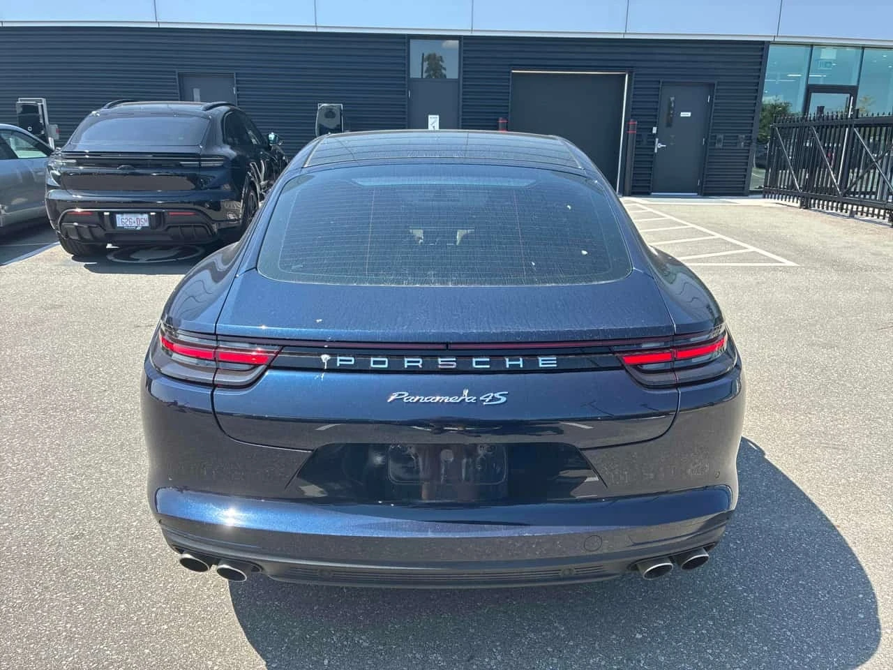 Porsche Panamera 4S / BOSE / CARFAX / АВТОКРЕДИТ, снимка 4 - Автомобили и джипове - 55767534