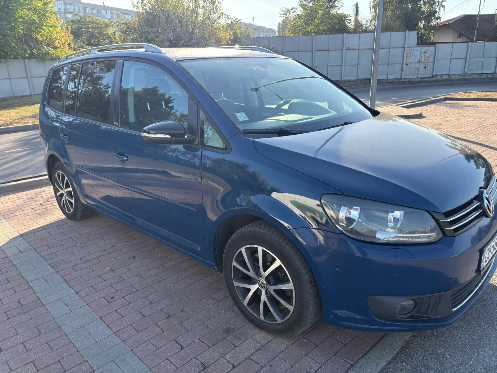 VW Touran VW Touran 2012. 2.0 Diesel, auto, 140 кс, снимка 3 - Автомобили и джипове - 56339353