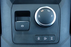 VW Amarok AVENTURA* IQ HD MATRIX* ЕЛ.ЩОРА* ПЕЧКА* 360!!!, снимка 12