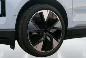 Volvo EX30 = Performance = Ultra Гаранция, снимка 3