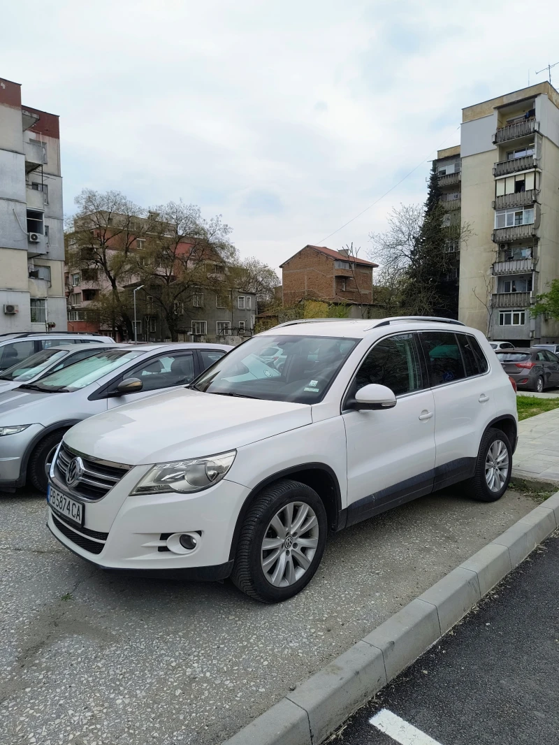 VW Tiguan, снимка 2 - Автомобили и джипове - 52569626