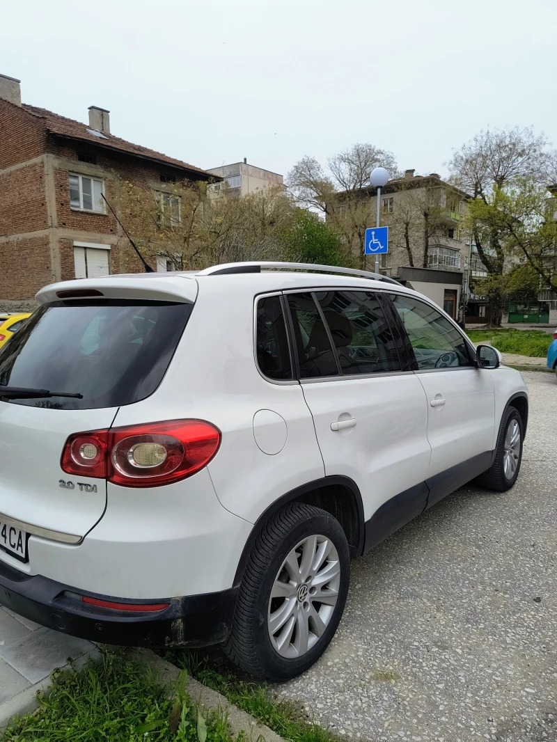 VW Tiguan, снимка 4 - Автомобили и джипове - 52569626