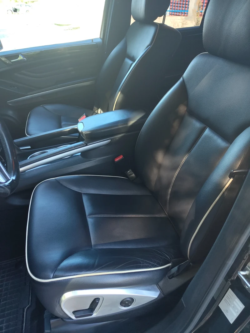 Mercedes-Benz ML 300 3000 дизел, снимка 4 - Автомобили и джипове - 51786878