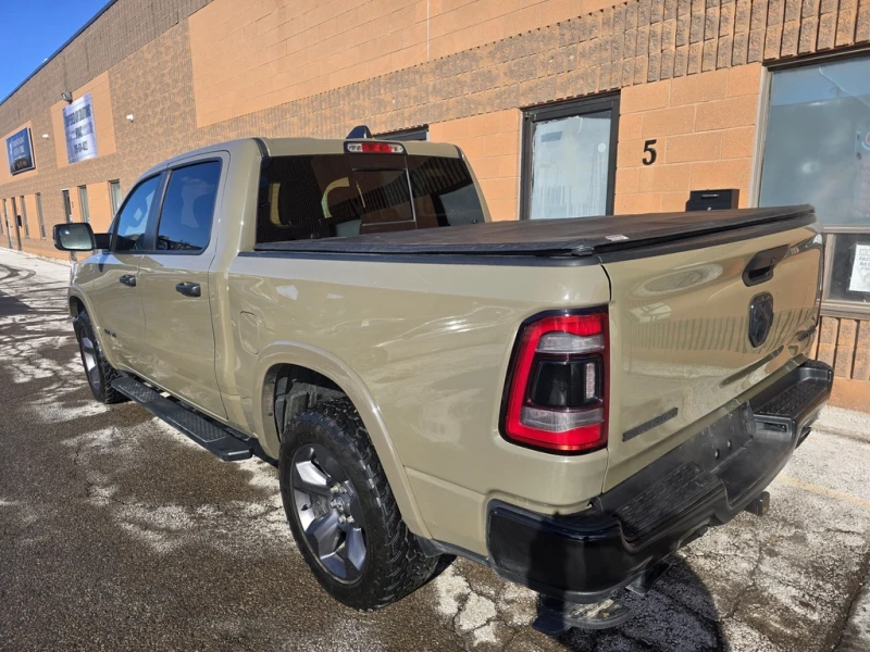 Dodge RAM 1500 Big Horn 4x4 Crew Cab, снимка 3 - Автомобили и джипове - 53362281