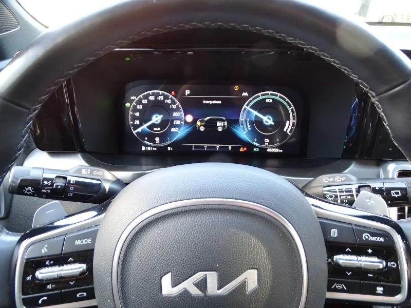 Kia Sorento Plug-in hybrid , снимка 14 - Автомобили и джипове - 53589979
