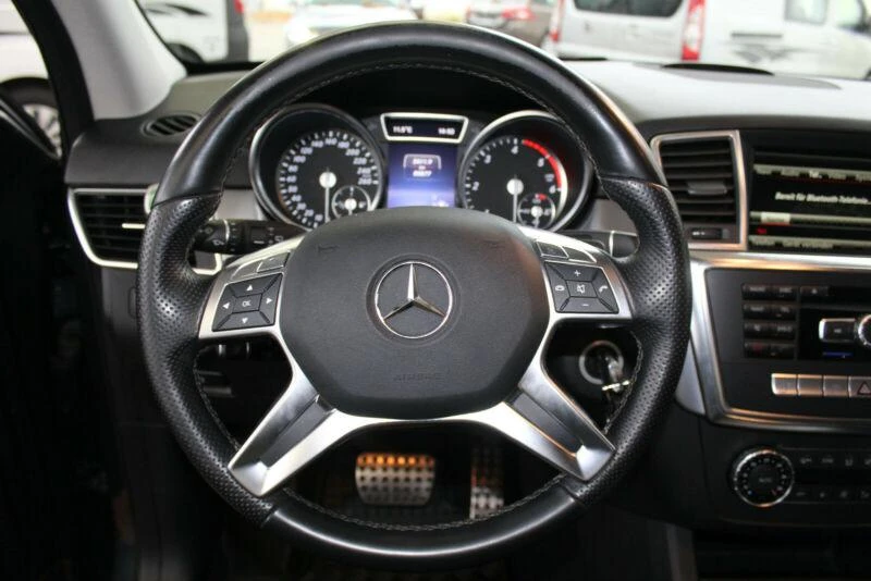 Mercedes-Benz ML 350 AMG пакер 2бр НА ЧАСТИ, снимка 3 - Автомобили и джипове - 28428968