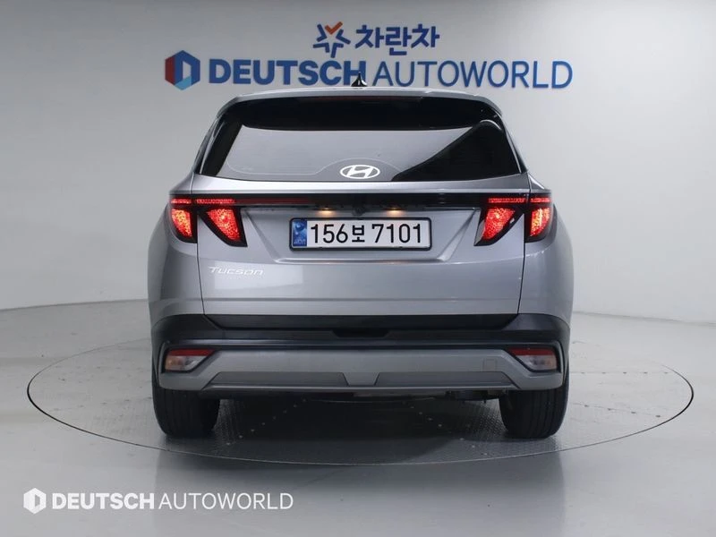 Hyundai Tucson 2.0 Automatic, снимка 4 - Автомобили и джипове - 55842252