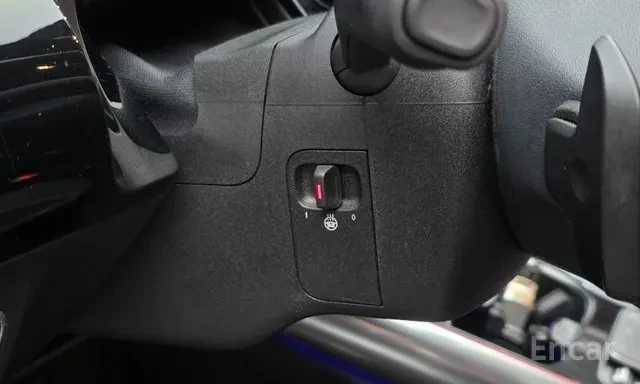 Mercedes-Benz GLA 220 * ПАНОРАМА * KEYLESS * DRIVER ASSIST * , снимка 14 - Автомобили и джипове - 55955974