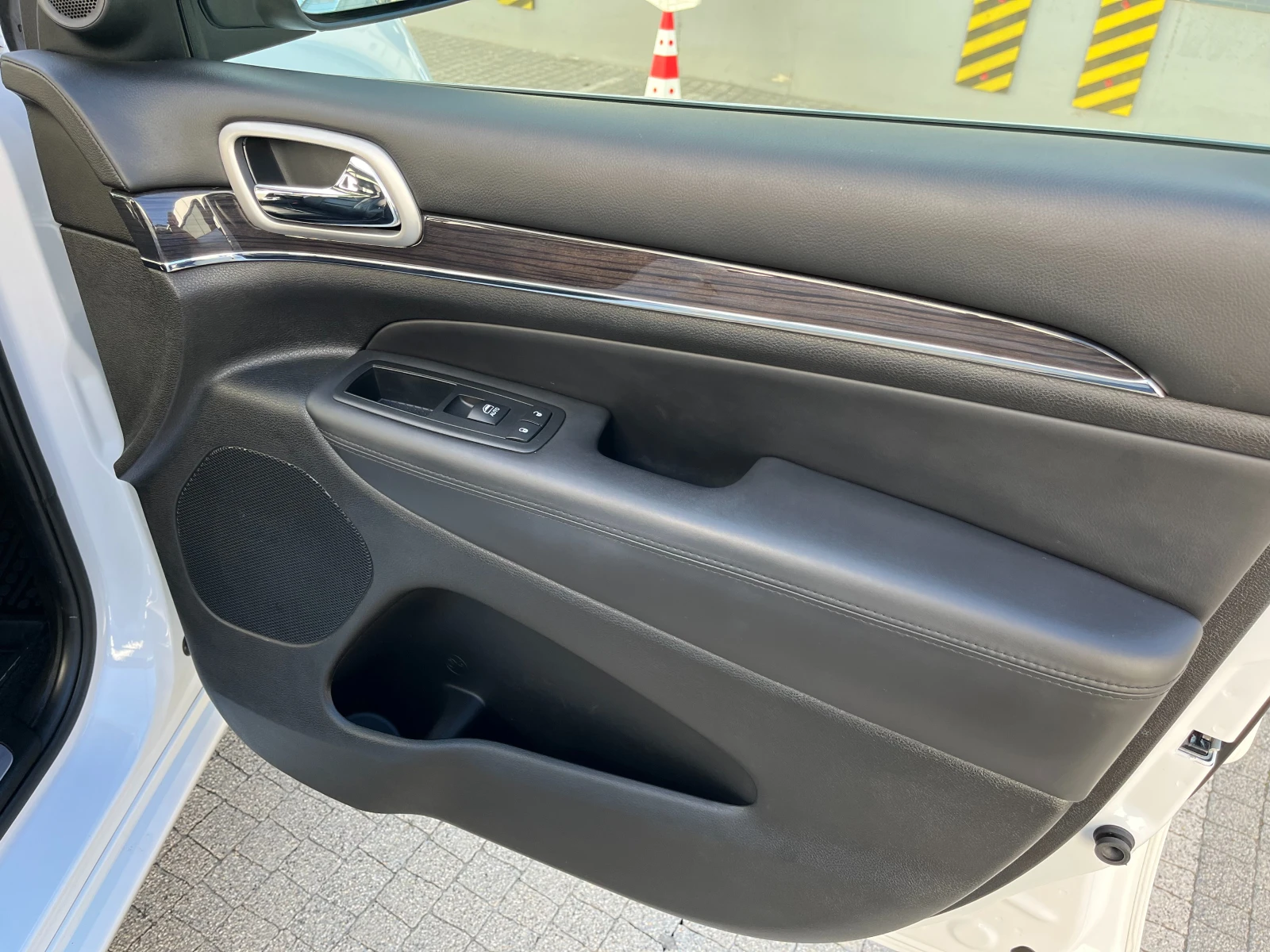 Jeep Grand cherokee OVERLAND | Mobile.bg   14