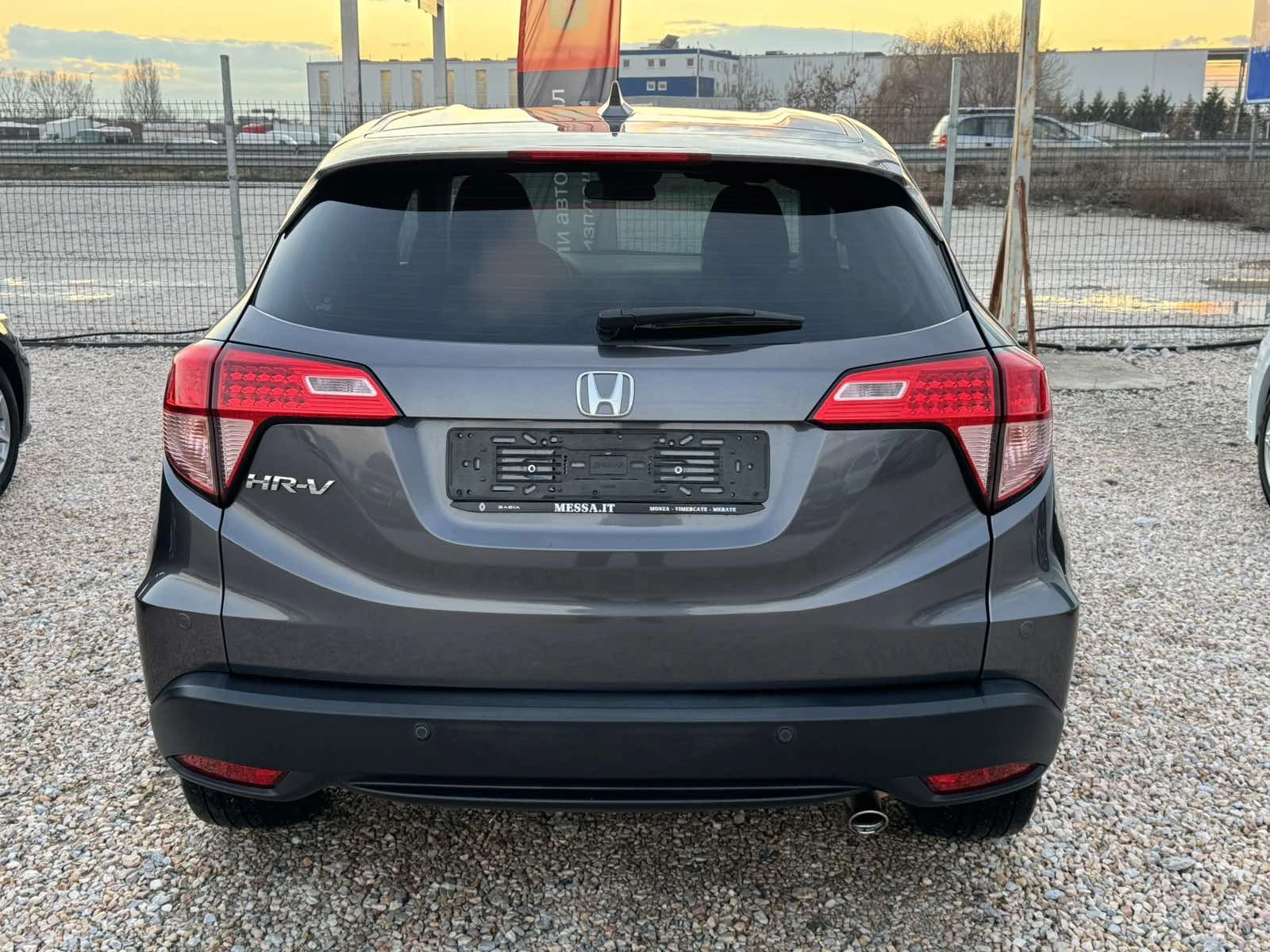 Honda Hr-v 1.5I - изображение 5