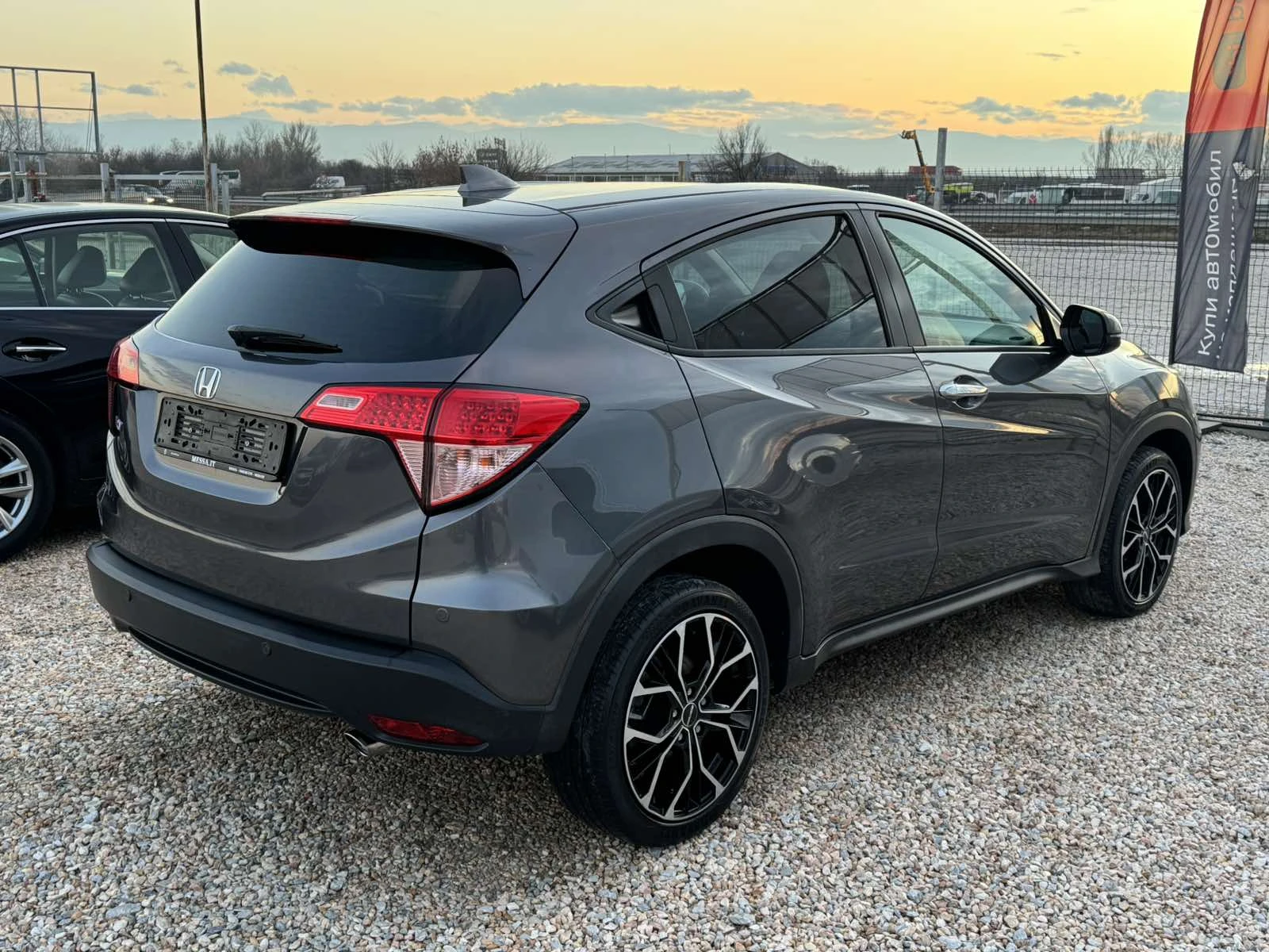 Honda Hr-v 1.5I - изображение 4