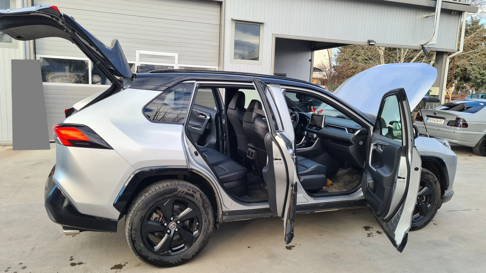 Toyota Rav4 2.5 4X4 HYBRID - изображение 7